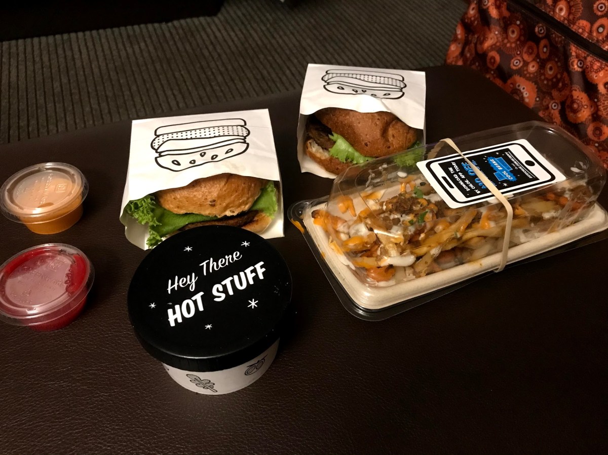 By Chloe - New York City: Veggie burgers, mac & cheese, chips